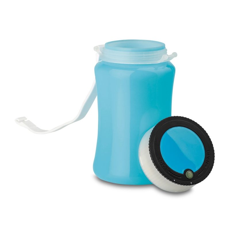 Blue smoothie cup with a detachable lid