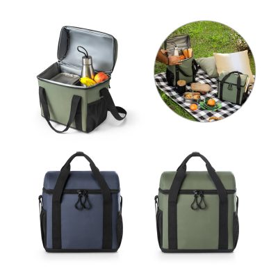 Insulated cooler bags for picnics and outdoor use.
