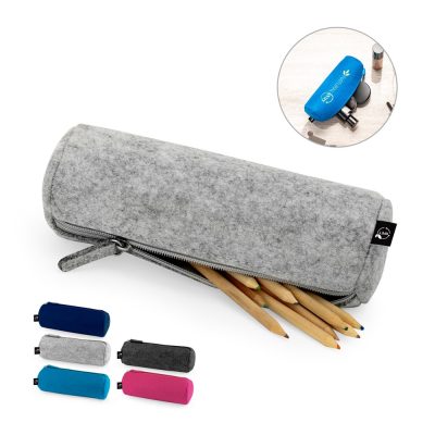Coloured pencil cases with zipper closure.