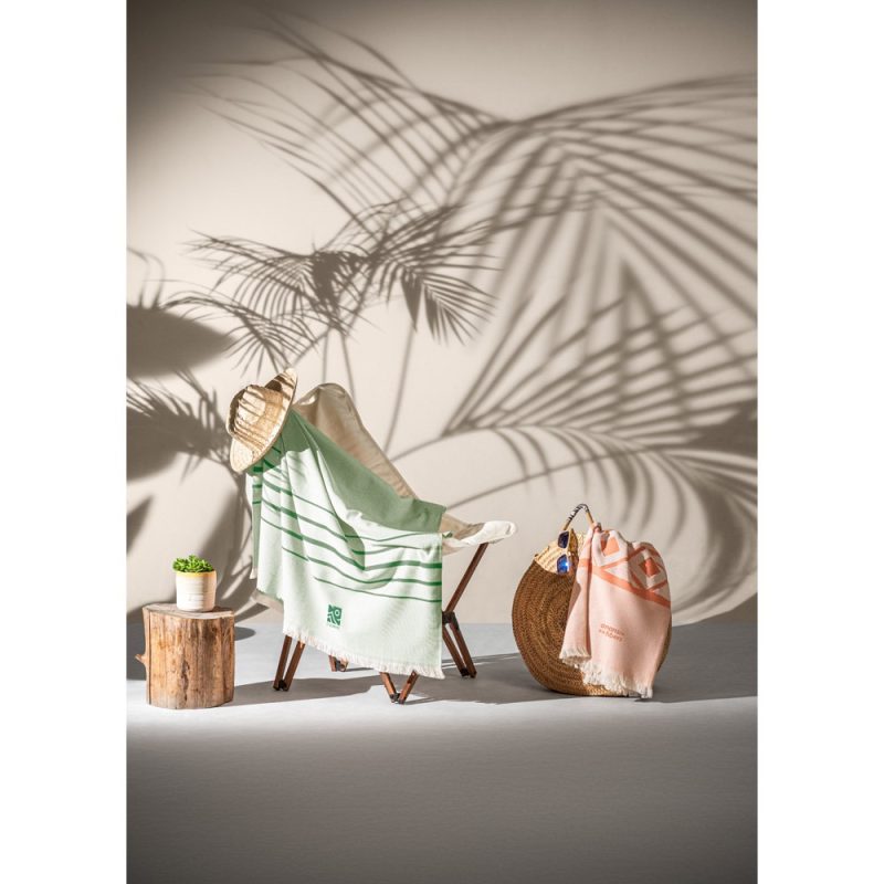MALEK. Multifunctional bath towel (350g/m²) made of light and resistant cotton (85%) and recycled cotton (15%) - Image 3