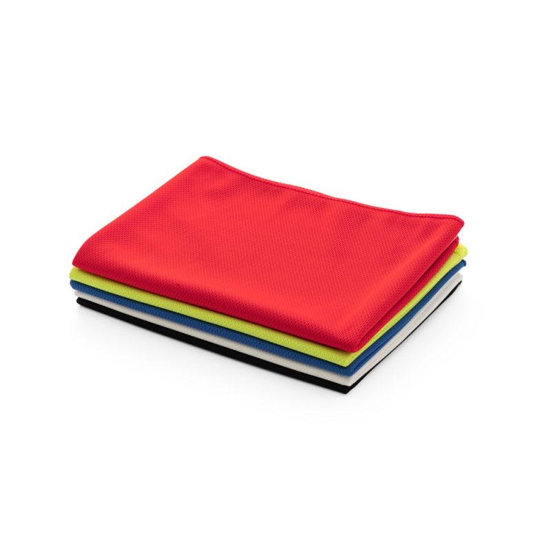 BERNAL. Recycled polyester (100% rPET) fitness cooling towel with non-woven pouch - Image 4